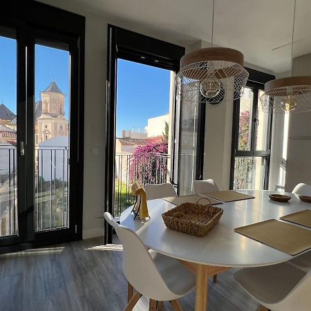 Holidays2Malaga Alta Downtown Pool Paddle And Parking New Building Bagian luar foto
